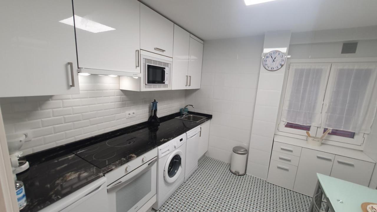 Jasjosé Playa - Frente a San Lorenzo, 2 Hab, 6 pax, Wifi Gijón Exterior foto